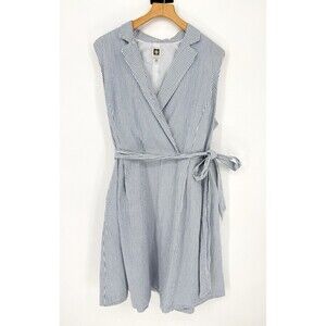 Anne Klein White Blue Seersucker Sleeveless Faux Wrap Tie Plus 20W Pockets
